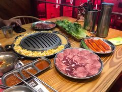 -青瓦炭韩潮烤肉(花园道店)