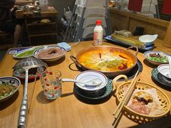 -洱火云南酸菜牛肉火锅(石景山当代商城店)