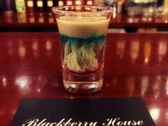 鸡尾酒：水母-Blackberry黑莓英式咖啡餐吧(哈西店)