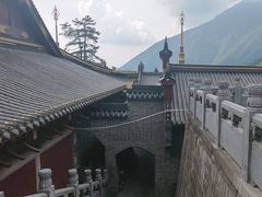 -冕宁灵山寺