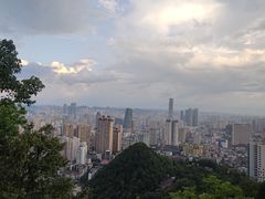 -黔灵山公园