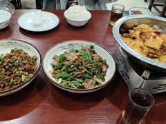 -湖南人家湘菜馆(镇江路店)