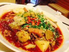 三顾冒菜-三顾冒菜·麻辣烫(万达店)