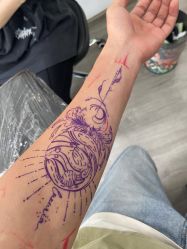 -龙之吻专业刺青·手工耳洞·纹身去色