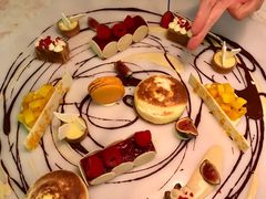 -La Mer Restaurant & Lounge