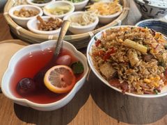 -包整·丝娃娃(一览甲秀楼风景店)