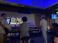 -洛缦音乐餐厅(工业展览馆万象城店)