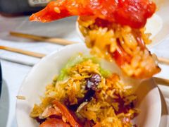 广式腊味煲仔饭-活潑鲜跳(湖滨商业街店)