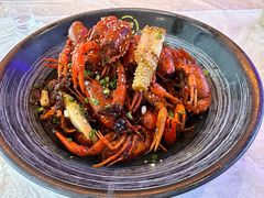 -肥肥虾庄·金牌油焖大虾(首义路店)