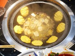 -袁小二大东北铁锅炖(吉祥村总部)