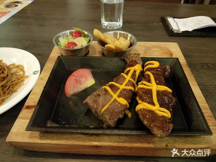 伯顿西餐厅(长安国际店)图片 第2张