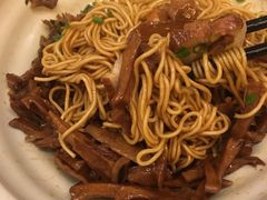 -佬钱湾仔(衣裳街店)