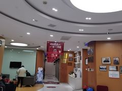 -雅悦齿科(顾村公园店)