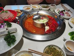-周师兄大刀腰片火锅(磁器口直营店)