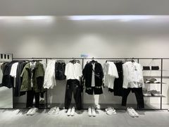 -URBAN REVIVO(七宝领展广场店)