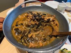 小鸡炖蘑菇-关东小磨东北菜(上海长风大悦城店)