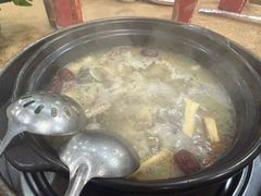 -濠轩阁特色生蚝火锅(水湾路店)