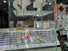 -臻美视爵眼镜·明月·依视路·蔡司折扣店(广渠门店)