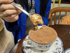-Café Monson