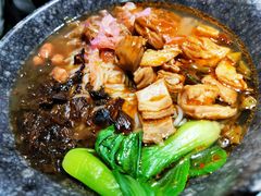 -八月美食小馆(银泰城总店)