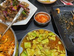 -许哥东北烧烤·铁丳烤串·宫后夹肉(繁花中心店)