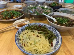 -杨三孃跷脚牛肉(中粮鸿云悦街店)
