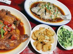 -芦茨金富饭庄·25年老字号·专做稻草鸡