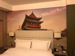 -西安大雁塔科技大学地铁站亚朵酒店