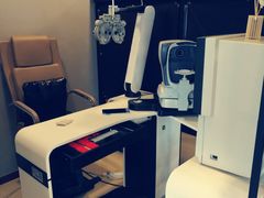 -肆兮眼镜·蔡司·徕卡战略合作店(大坪店)