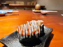 三文鱼沙拉寿司-岚山日式料理(郴州友阿国际广场店)