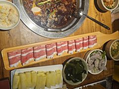 -城墙拐拐火锅(三峡广场黑金冠店)