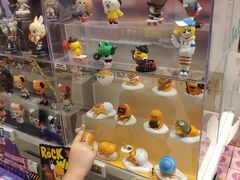 -泡泡玛特POPMART(蓝色港湾店)