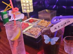 -喜鹊音乐酒馆(西街店)