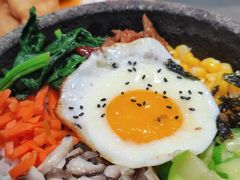 大粒牛肉石锅拌饭-小木屋拌饭(西安华阳城店)