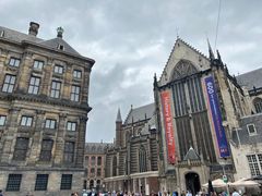 -De Bijenkorf百货公司