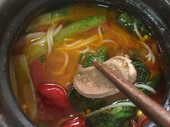 -李记特色罐罐米线(重庆中环大厦店)