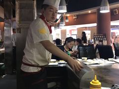 -利昂法式铁板主题餐厅(新奥购物中心店)