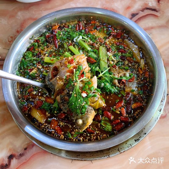 重庆正宗邮亭鲫鱼(拉萨总店)