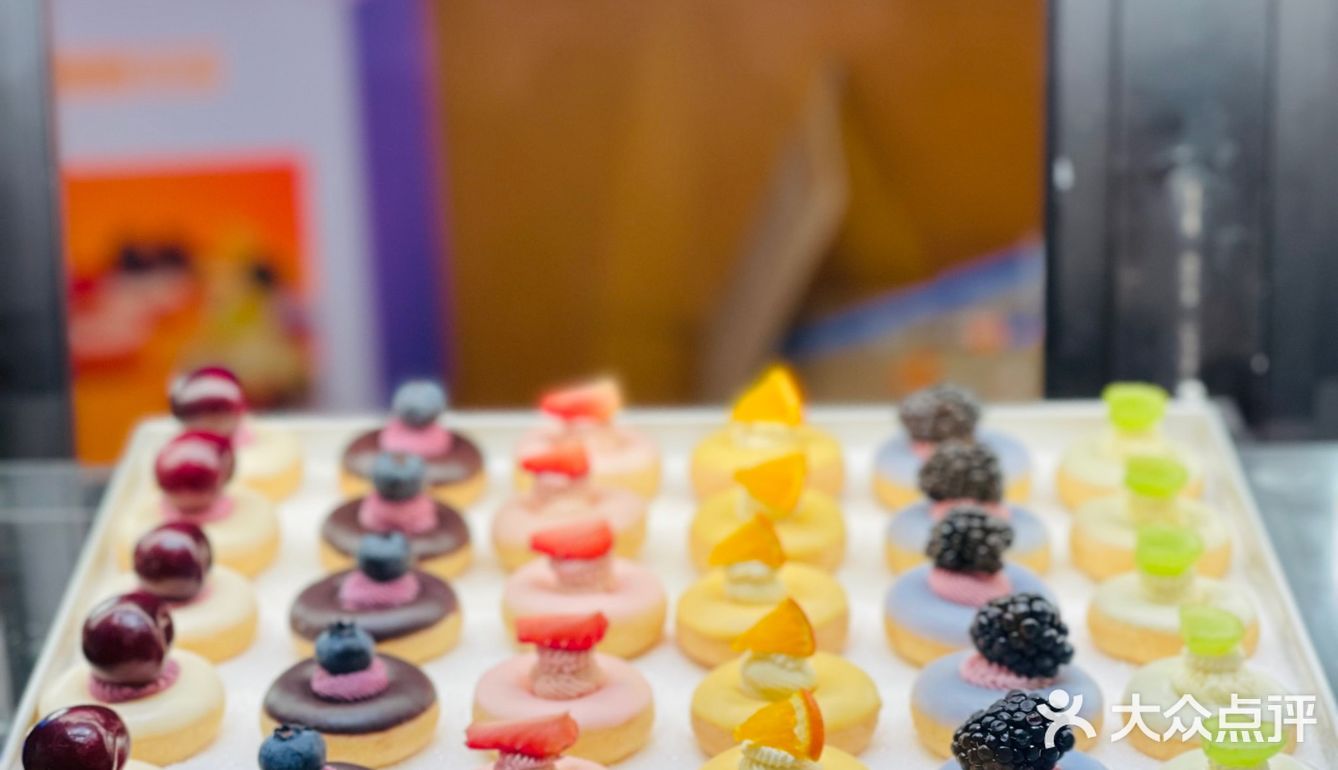 🍩高圈圈千层可颂甜甜圈，快来get女神节新品❤