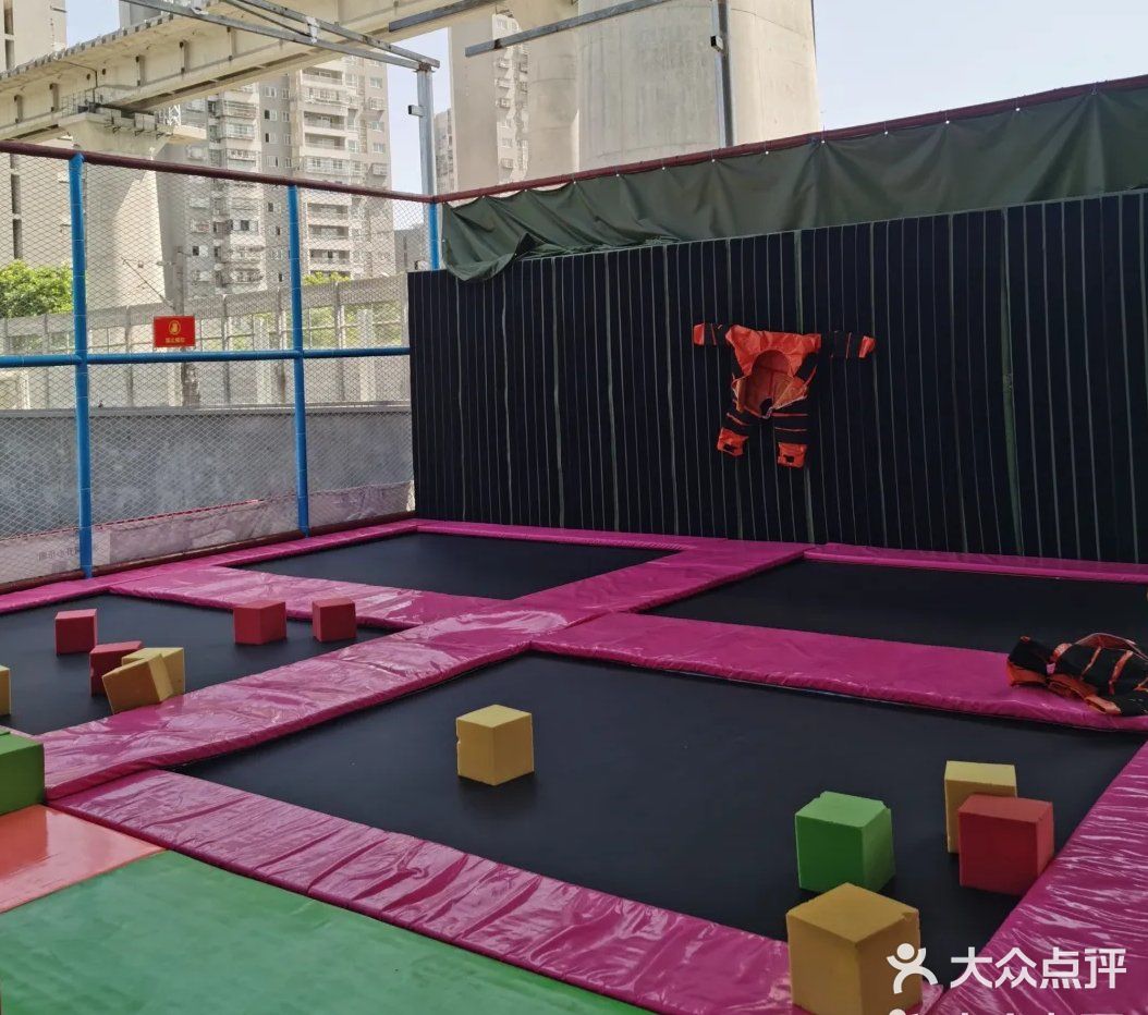 亲子爆款 | 成都夏日必打卡的一家水上乐园！