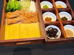 -鲁采LU STYLE(新天地店)