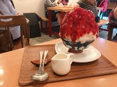 草莓牛奶沙冰-VIA TOKYO