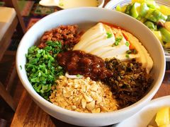 得胜桥豆花米线-云海肴·汽锅鸡·云南菜(天山百盛优客店)