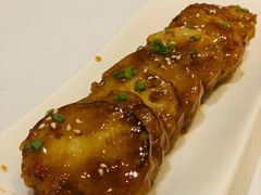 香煎鹅肝酱藕饼-醉辉皇上海之巅(上海中心大厦店)