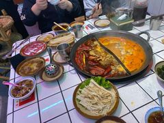 -巴卤社老火锅(财富店)