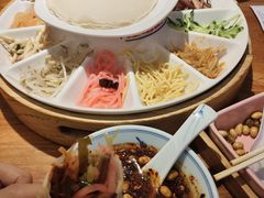 -怪噜范·老贵阳街头名小吃(鸿通城店)