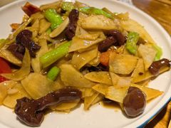 -蒙艾里民族传统菜蒙餐