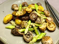 芦笋炒元贝-金鸭季·北京烤鸭(深业上城店)