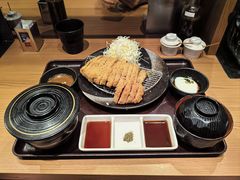 -牛カツ京都勝牛(河原町蛸薬師店)