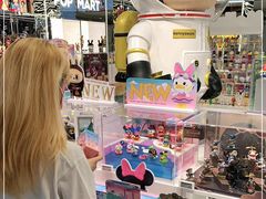 -泡泡玛特POPMART(侨福芳草地店)